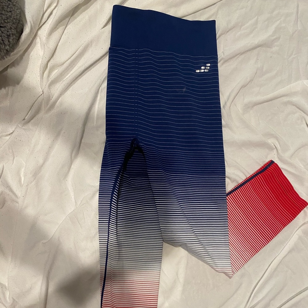 BCG red white and blue Capri leggings size L